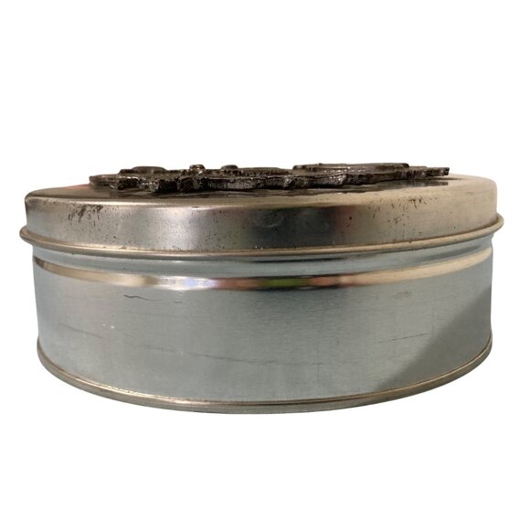 Metzke Cookie Tin Vintage Pewter Embossed Bunny Rabbits in a Garden - Picture 4 of 7